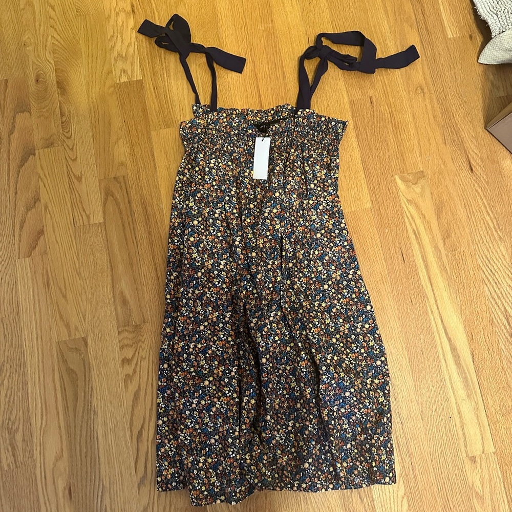 NWT Floral Tie Sleeve Dress